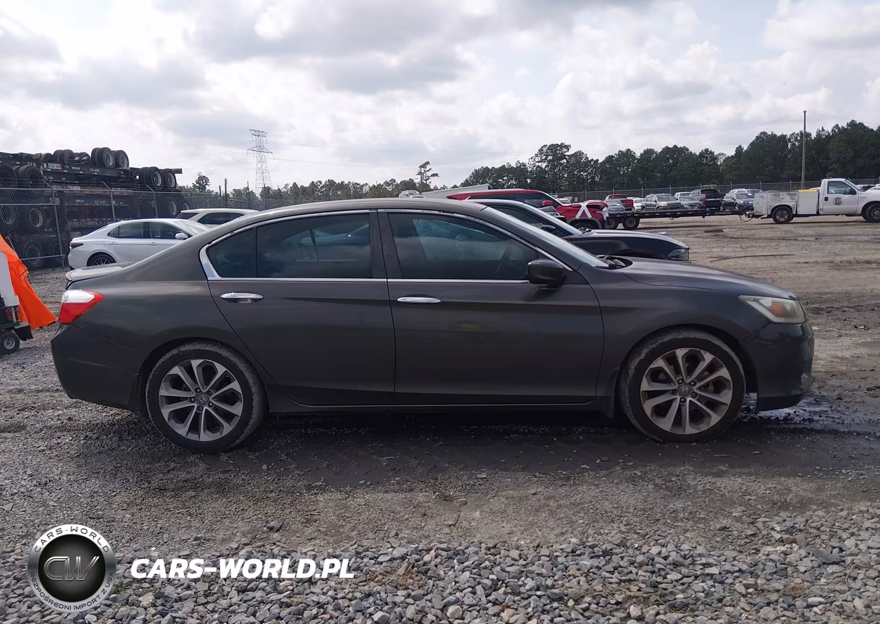 2013 Honda Accord Sport VIN:1HGCR2F55DA062142 - 13