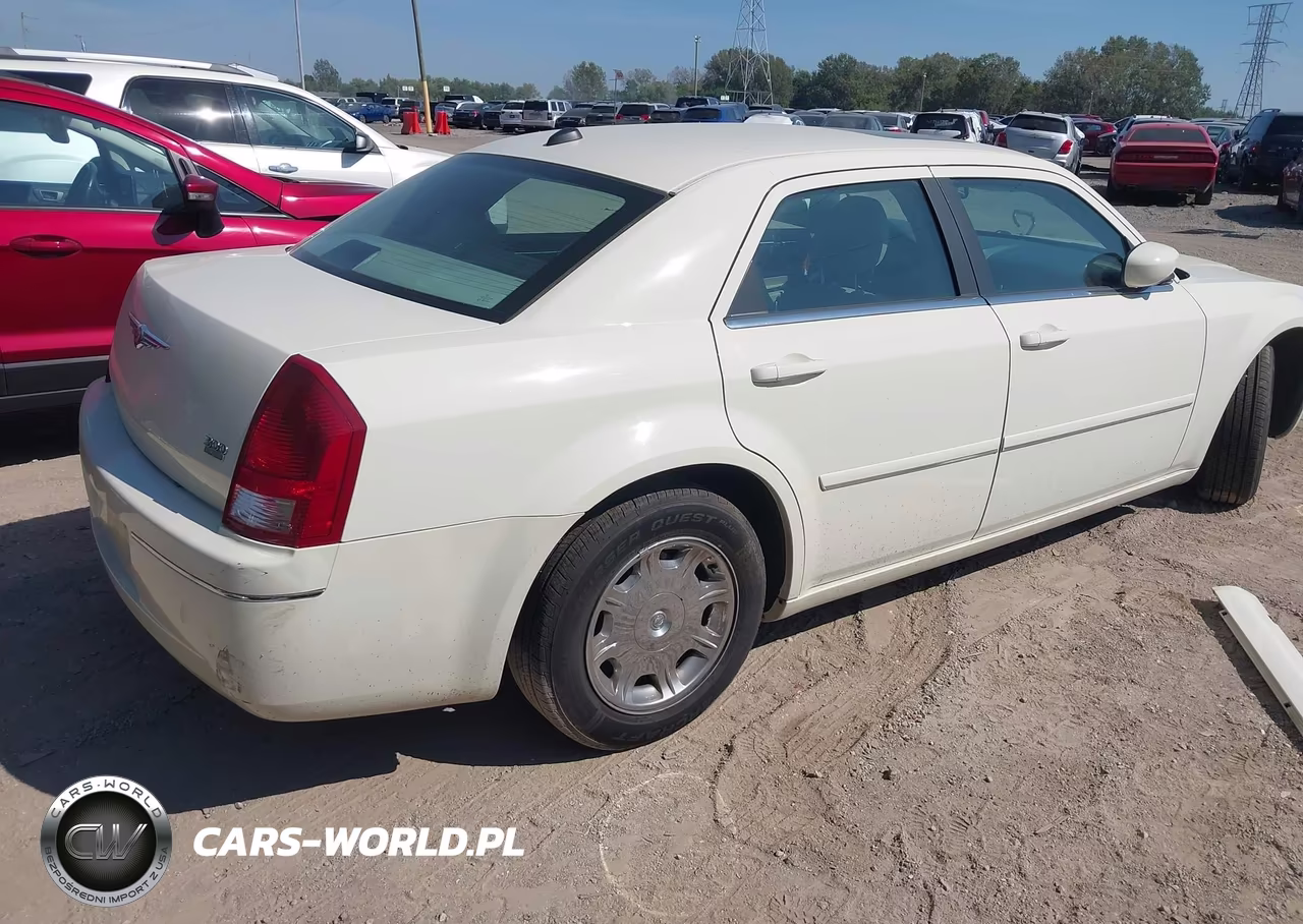 2005 Chrysler 300 Touring VIN:2C3JA53G75H150279 - 4
