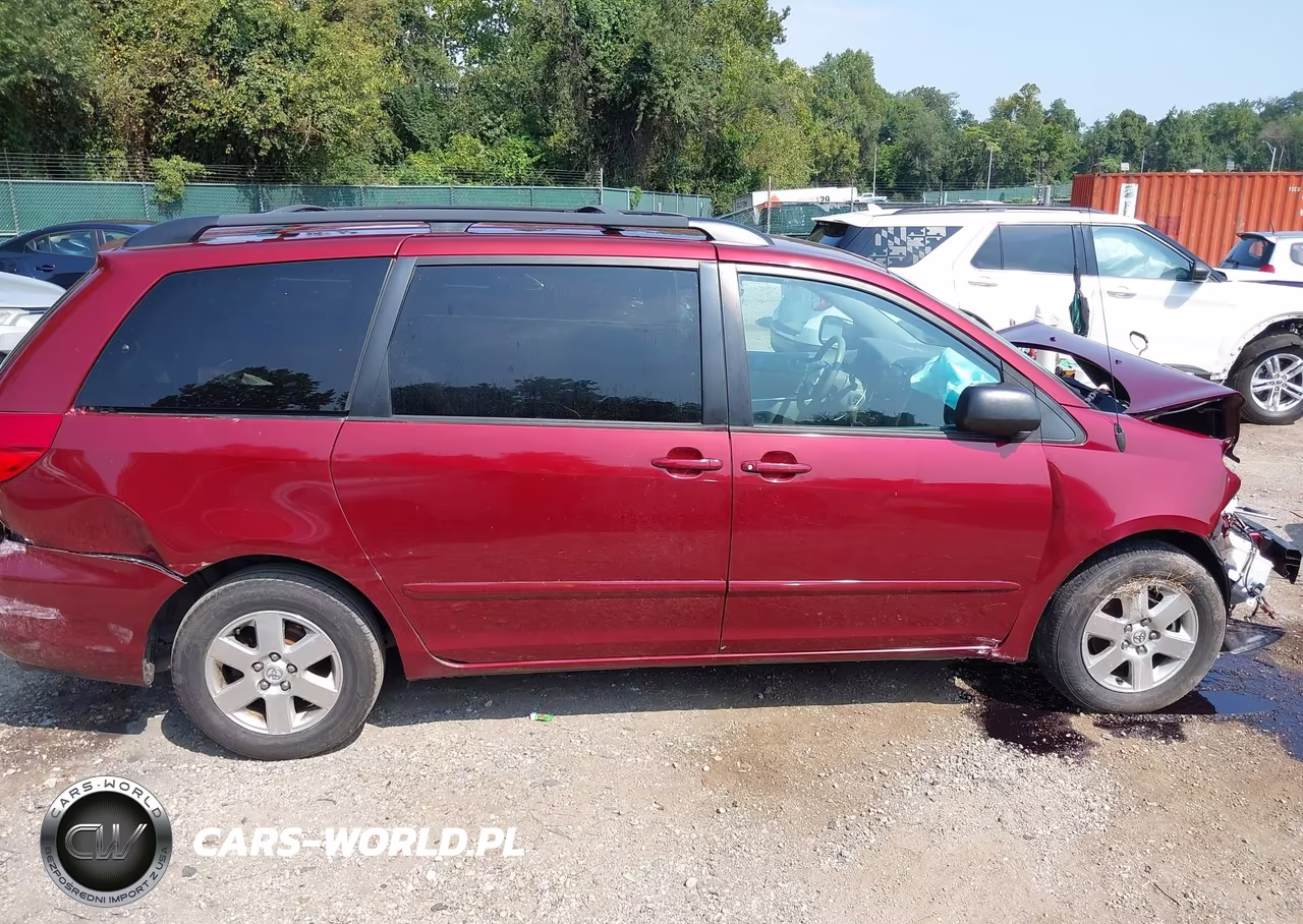 2010 Toyota Sienna Le VIN:5TDKK4CC8AS343203 - 13