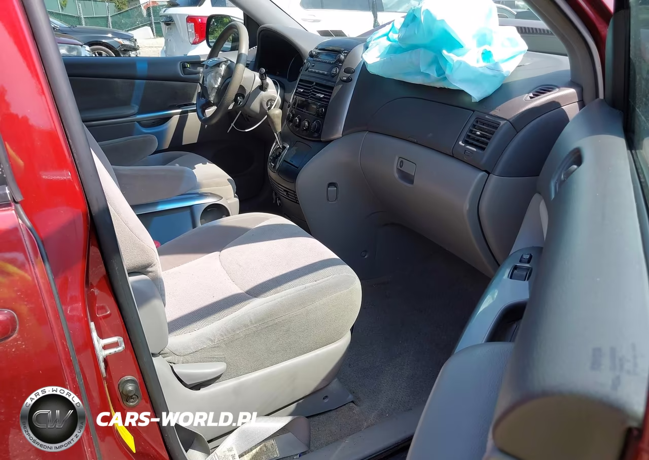 2010 Toyota Sienna Le VIN:5TDKK4CC8AS343203 - 5