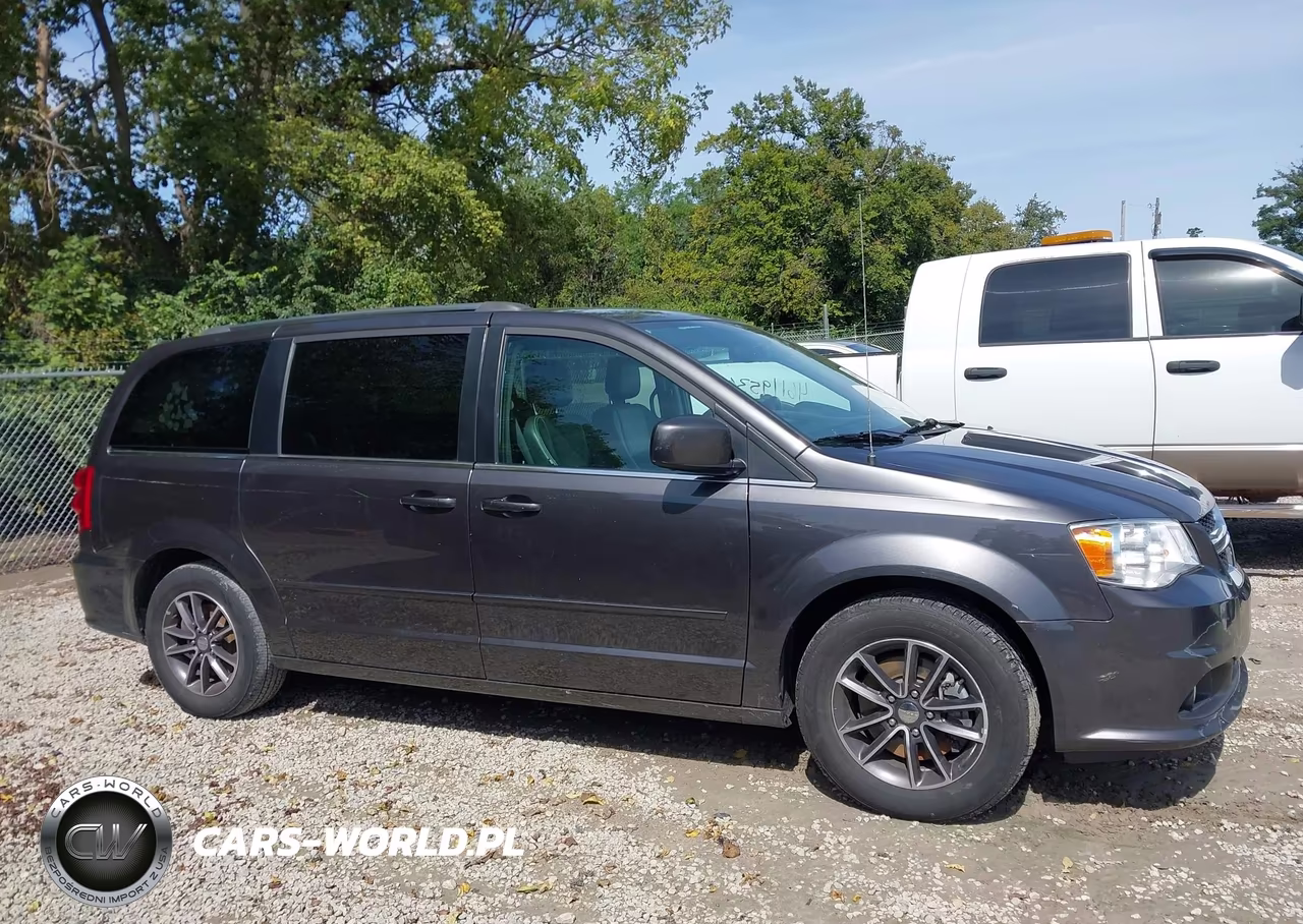 2017 Dodge Grand Caravan Sxt VIN:2C4RDGCG6HR773070 - 13