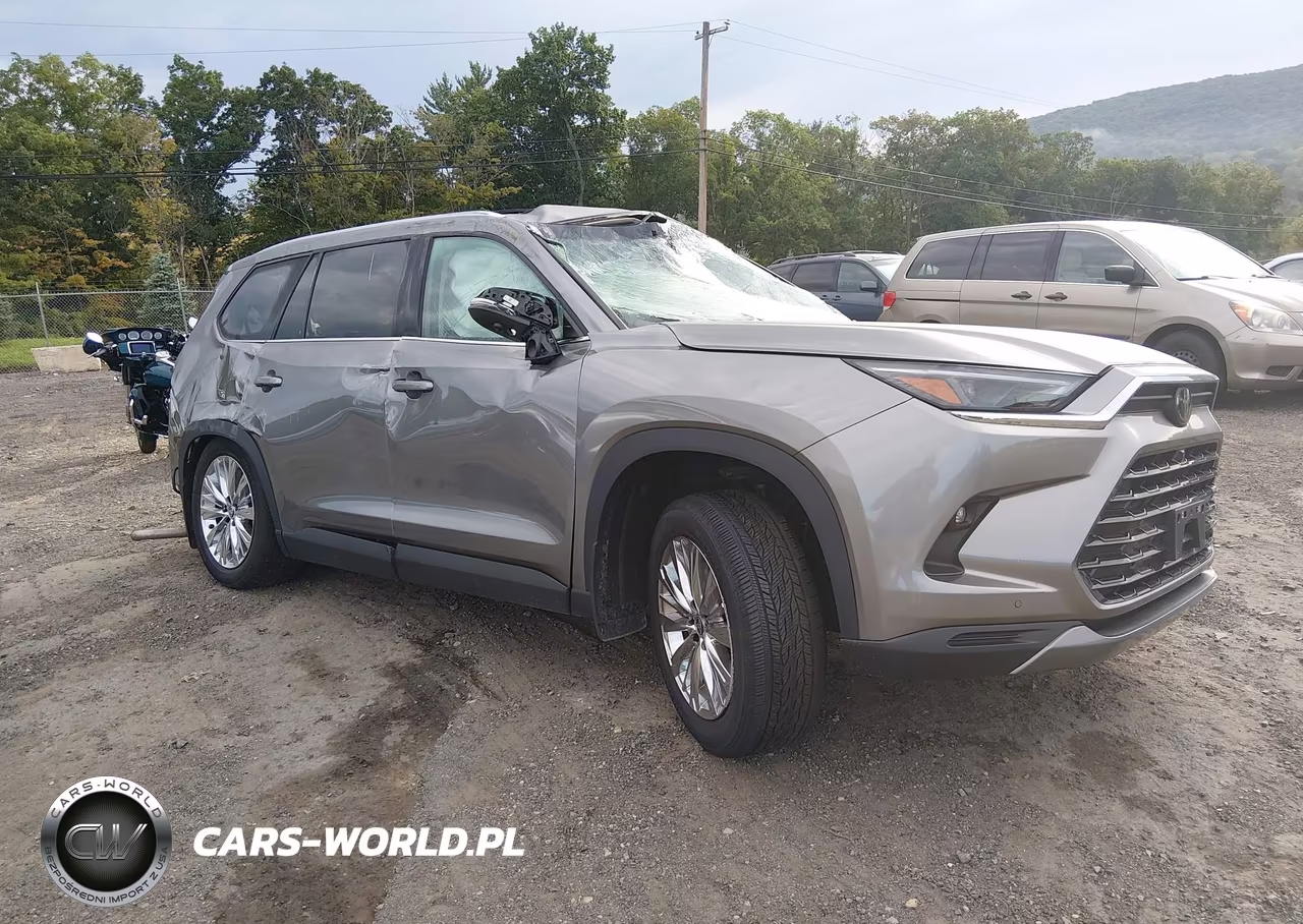 2025 Toyota Grand Highlander Platinum VIN:5TDAAAB59SS083248 - 1