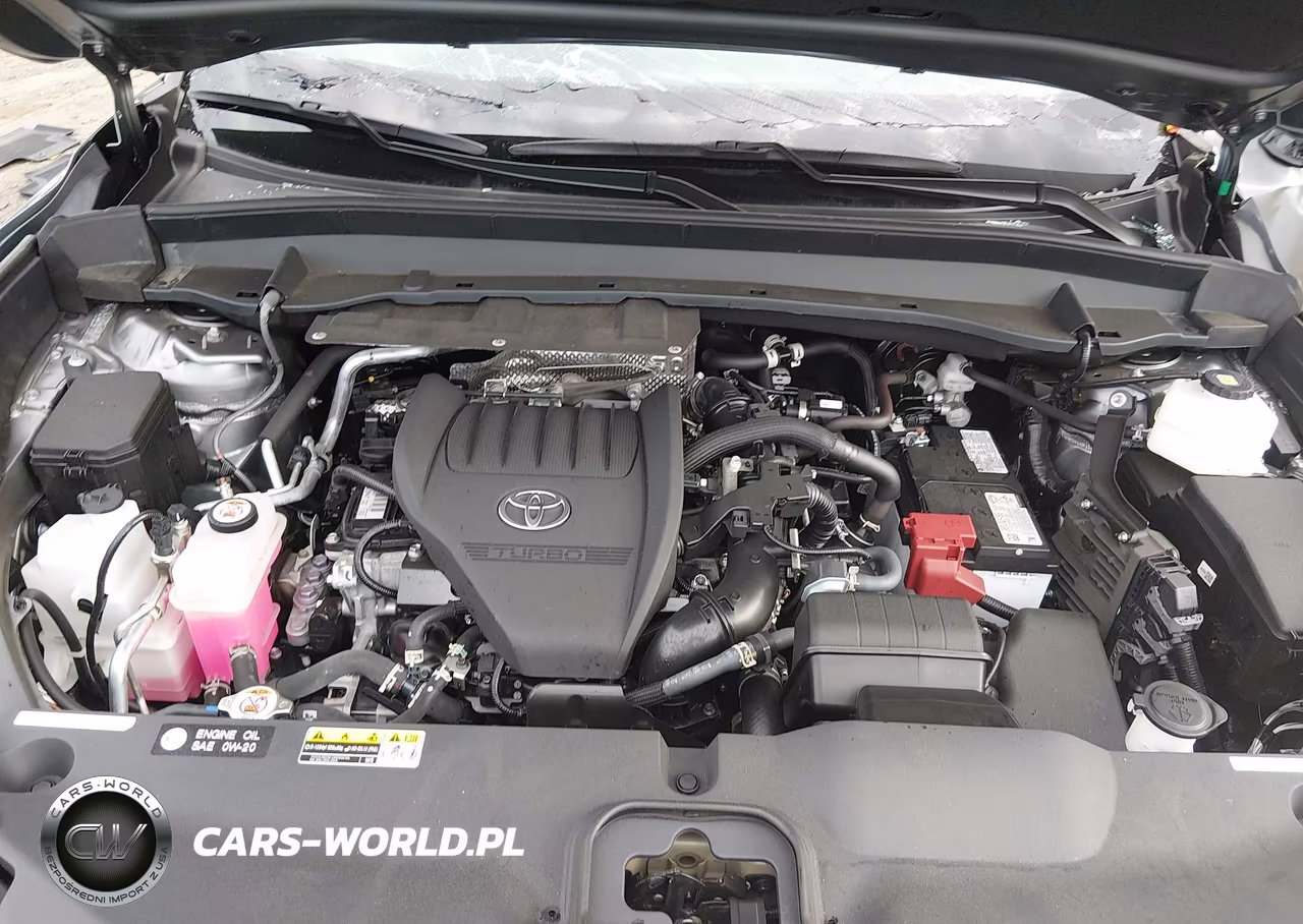 2025 Toyota Grand Highlander Platinum VIN:5TDAAAB59SS083248 - 10