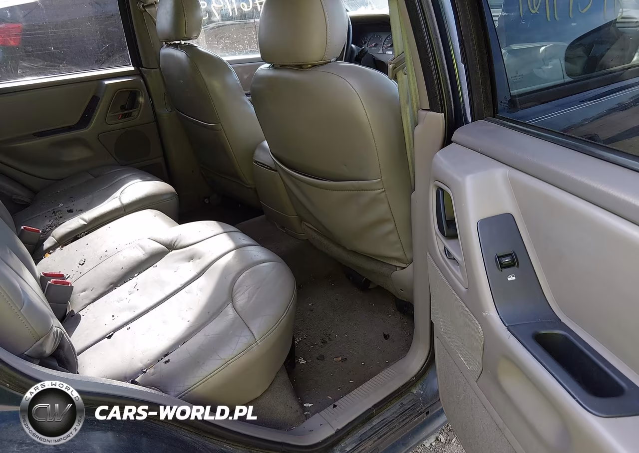 2001 Jeep Grand Cherokee Laredo VIN:1J4GW48S71C601734 - 8