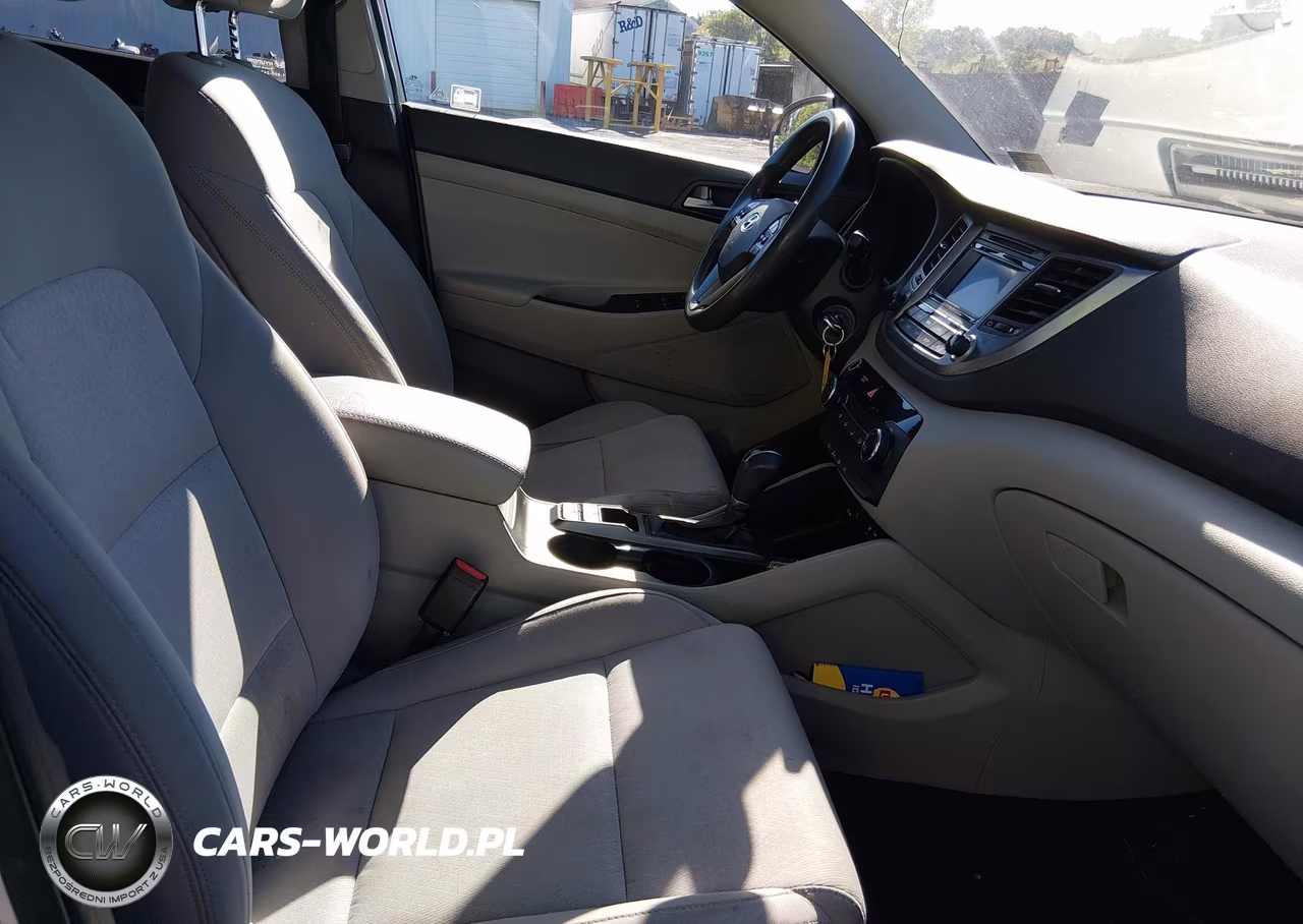 2017 Hyundai Tucson Se VIN:KM8J3CA4XHU550420 - 5