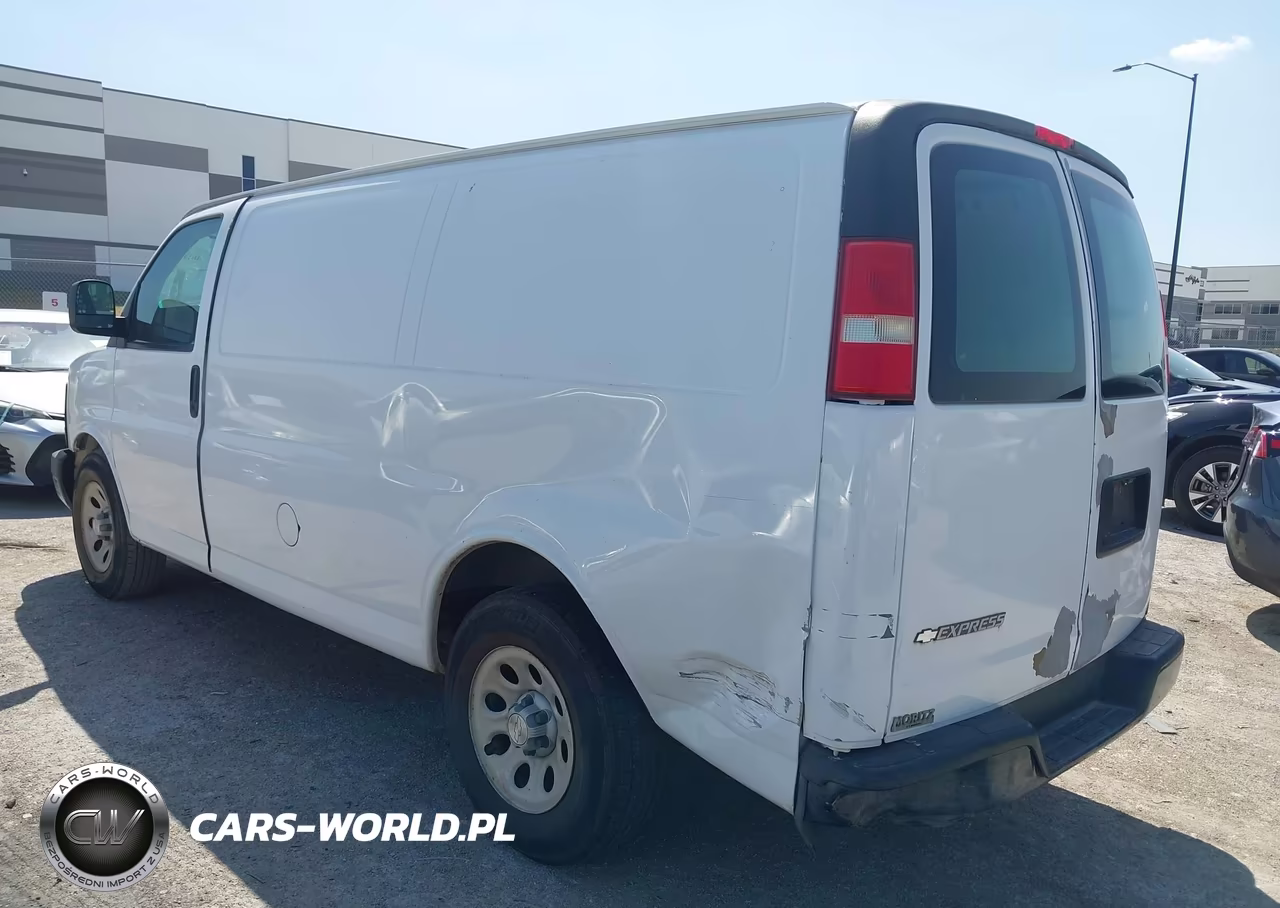 2009 Chevrolet Express Work Van VIN:1GCFG15XX91129453 - 3