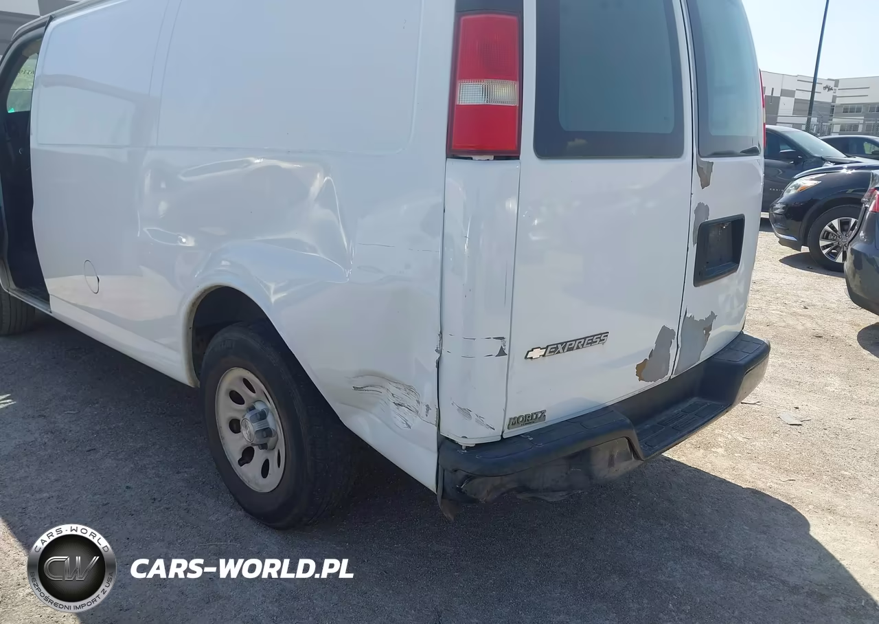 2009 Chevrolet Express Work Van VIN:1GCFG15XX91129453 - 6