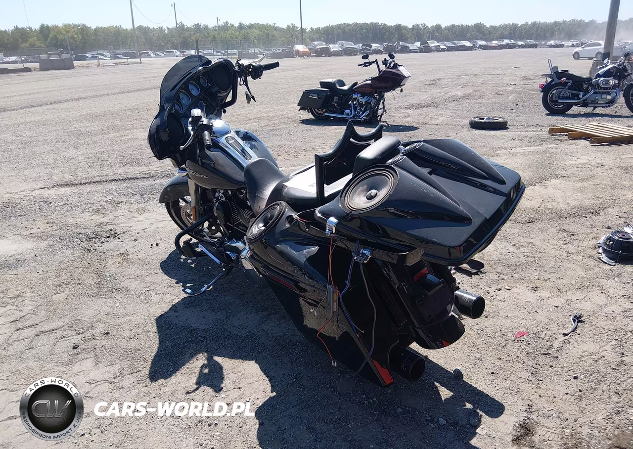 2020 Harley-Davidson Flhx VIN:1HD1KBC18LB675021 - 3