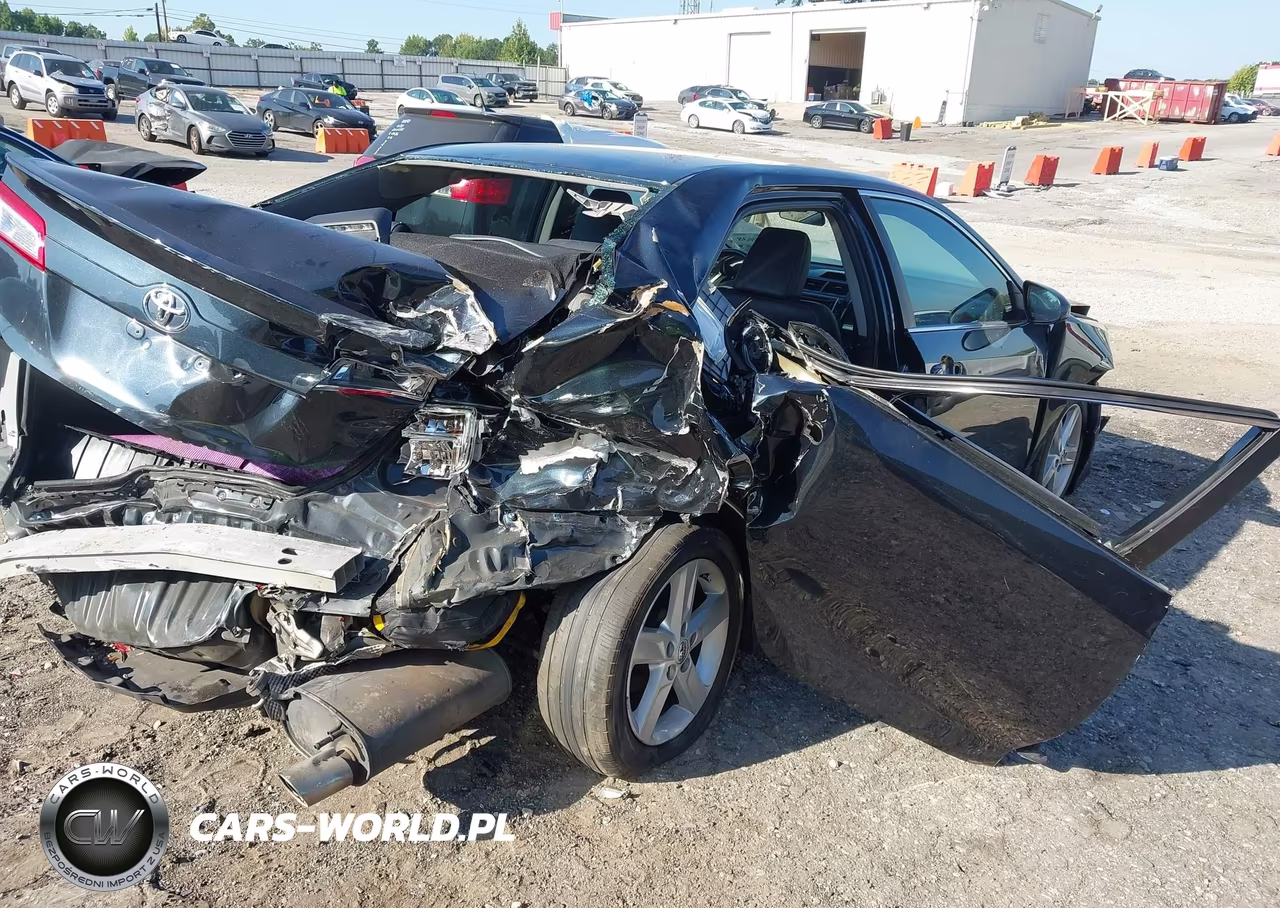 2013 Toyota Camry Se VIN:4T1BF1FK1DU289244 - 4