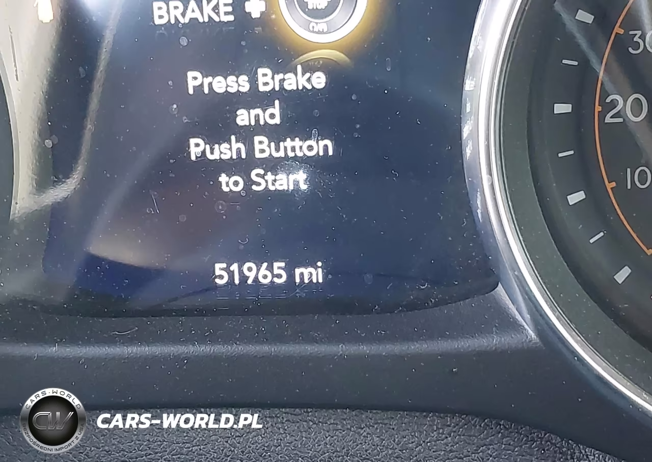 2019 Jeep Wrangler Unlimited Sahara 4X4 VIN:1C4HJXEG9KW612843 - 15