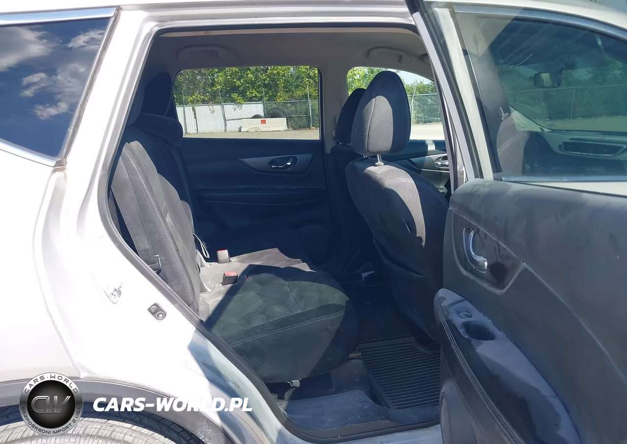 2015 Nissan Rogue S VIN:5N1AT2ML4FC882840 - 8