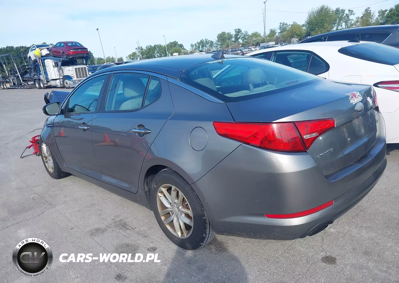 2013 Kia Optima Lx VIN:5XXGM4A74DG178777 - 3