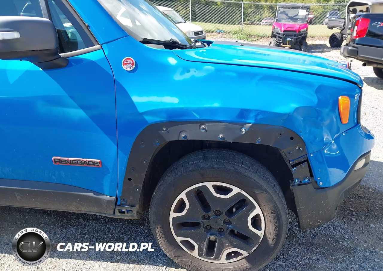 2015 Jeep Renegade Trailhawk VIN:ZACCJBCT4FPC17856 - 12