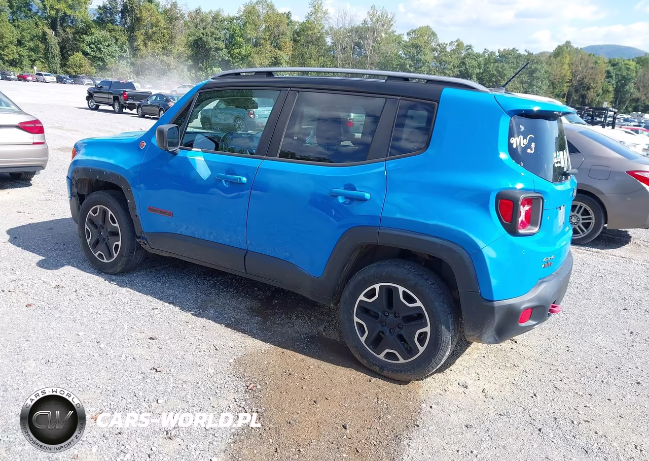 2015 Jeep Renegade Trailhawk VIN:ZACCJBCT4FPC17856 - 3