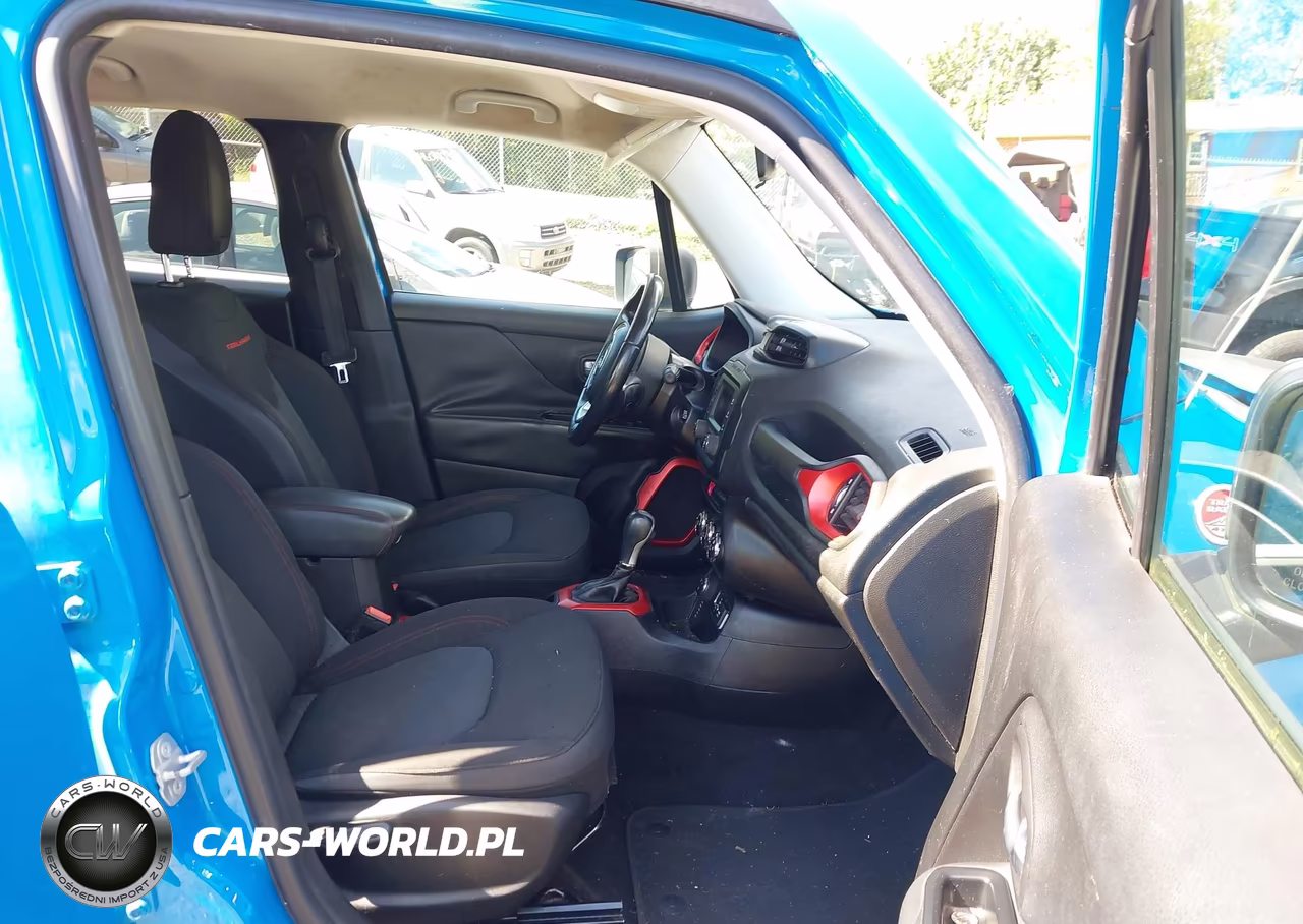 2015 Jeep Renegade Trailhawk VIN:ZACCJBCT4FPC17856 - 5