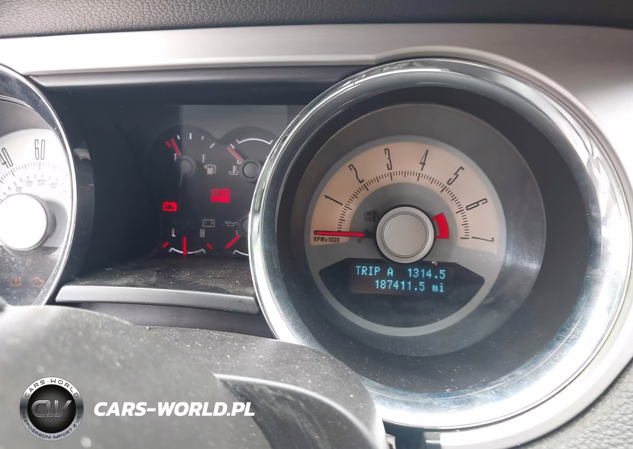 2010 Ford Mustang V6-V6 Premium VIN:1ZVBP8AN0A5105233 - 7