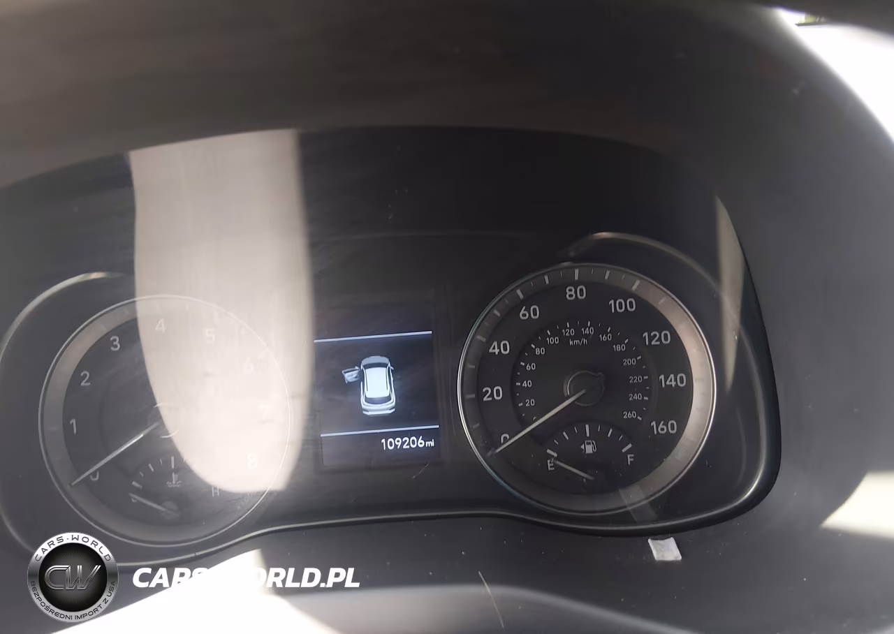 2019 Hyundai Kona Se VIN:KM8K12AA4KU257372 - 7