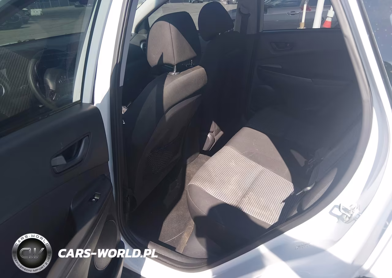 2019 Hyundai Kona Se VIN:KM8K12AA4KU257372 - 8