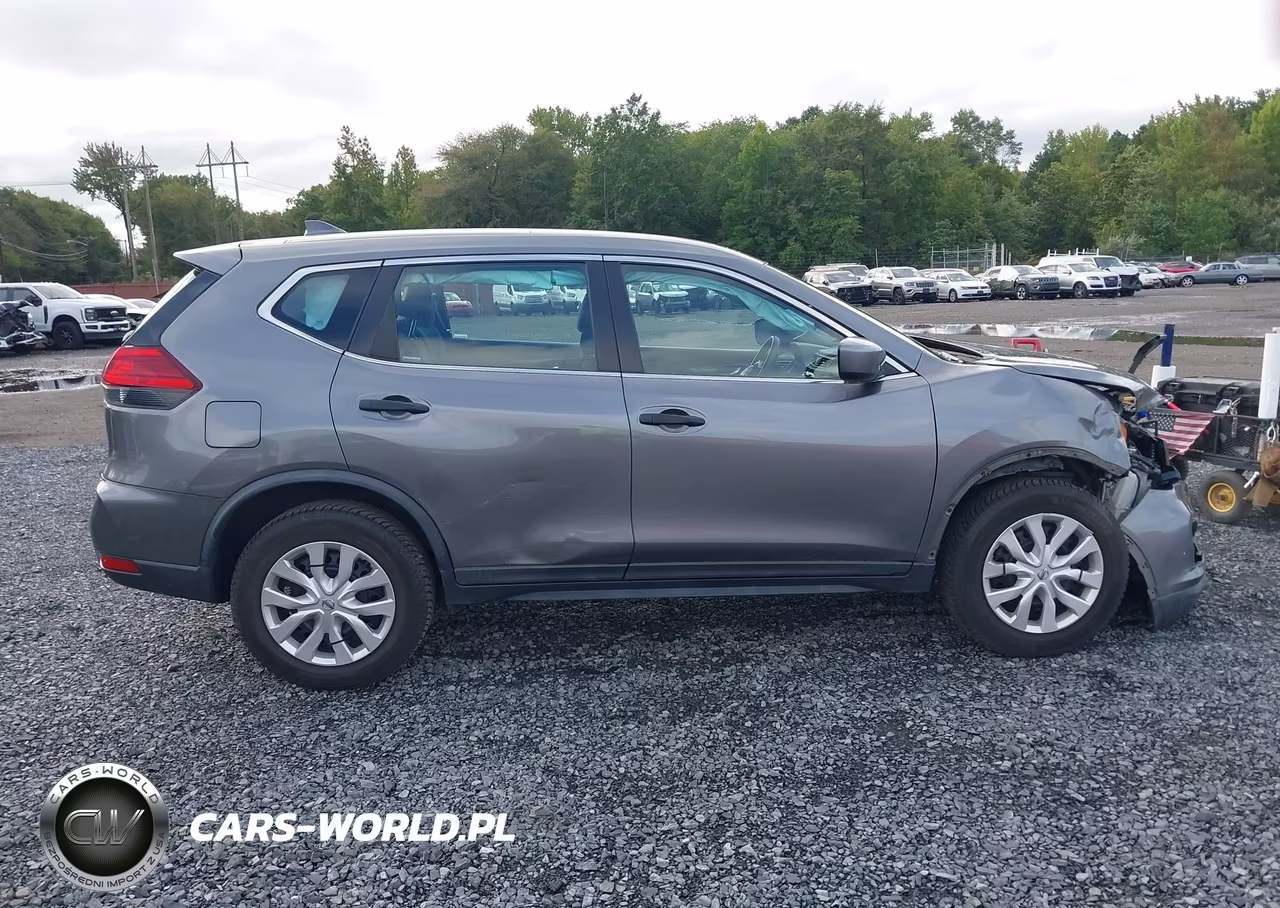 2017 Nissan Rogue S VIN:KNMAT2MV1HP594193 - 13