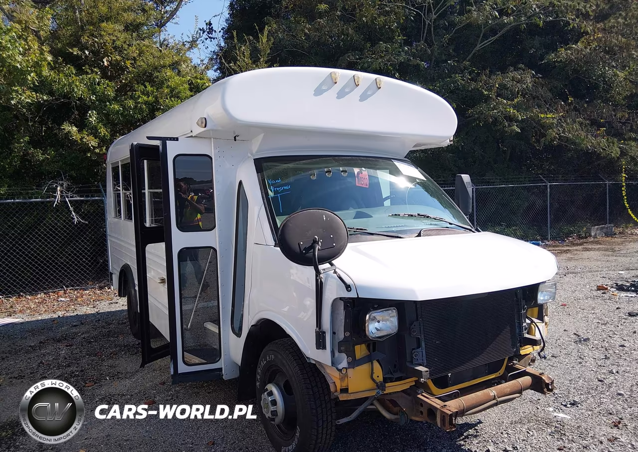 2005 Chevrolet Express Cutaway