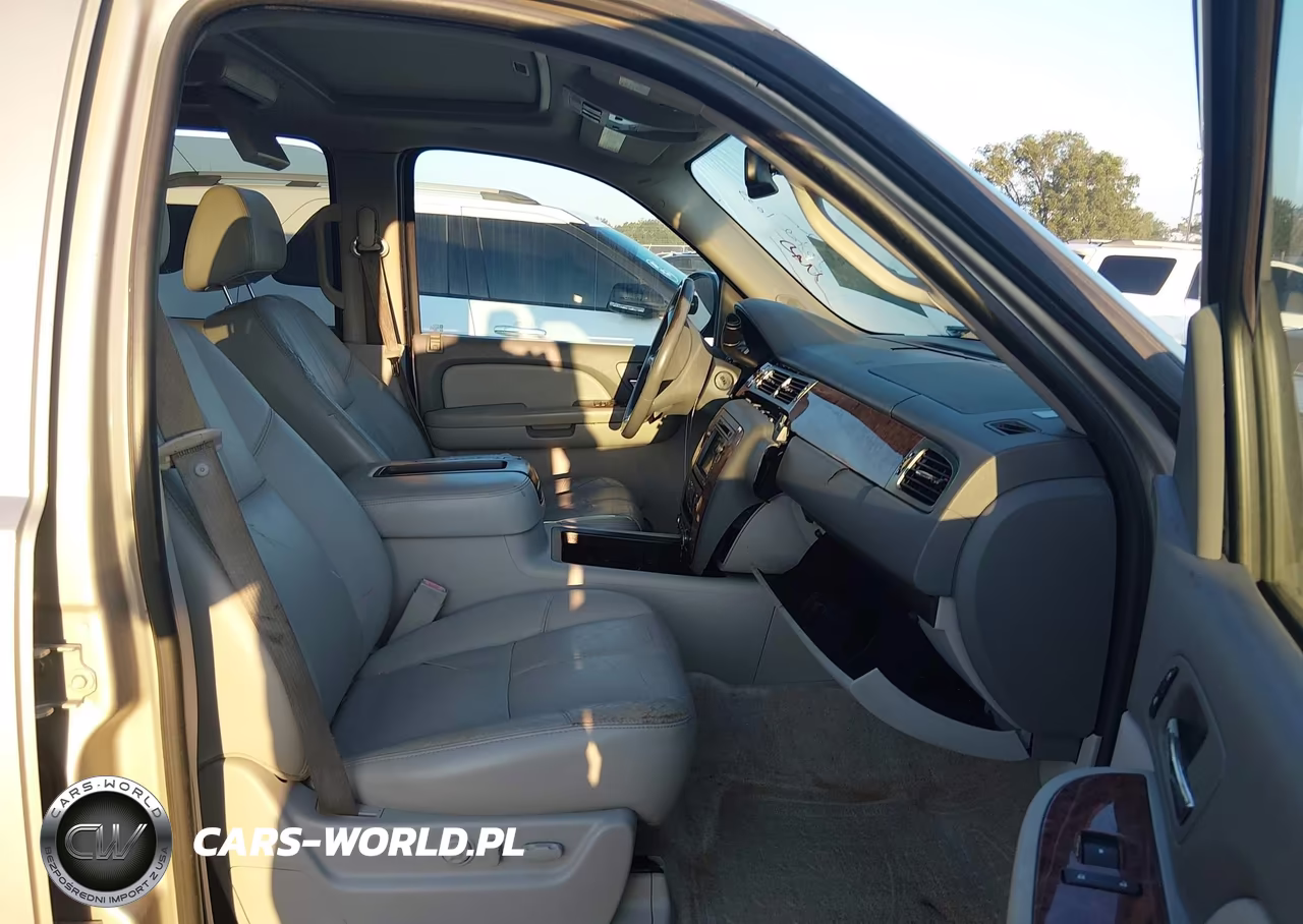 2007 Chevrolet Suburban 1500 Ltz VIN:3GNFK16357G182965 - 5