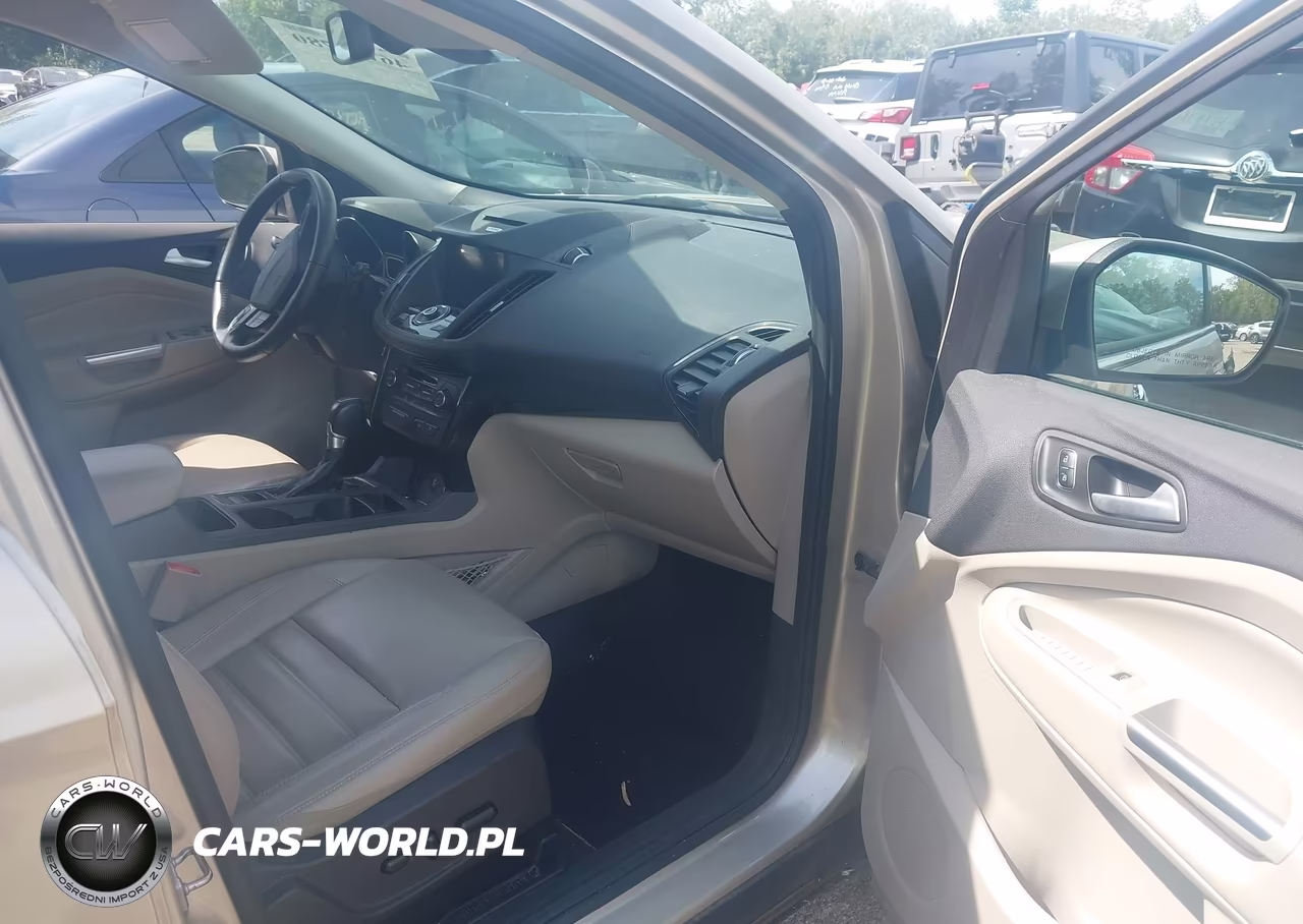 2017 Ford Escape Titanium VIN:1FMCU0JD8HUE88391 - 5