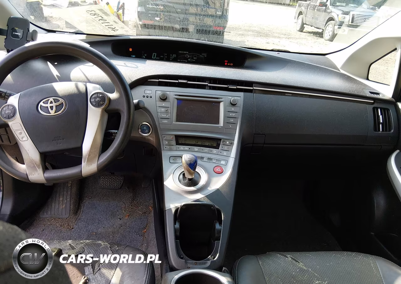2012 Toyota Prius Two VIN:JTDKN3DU9C1559828 - 5