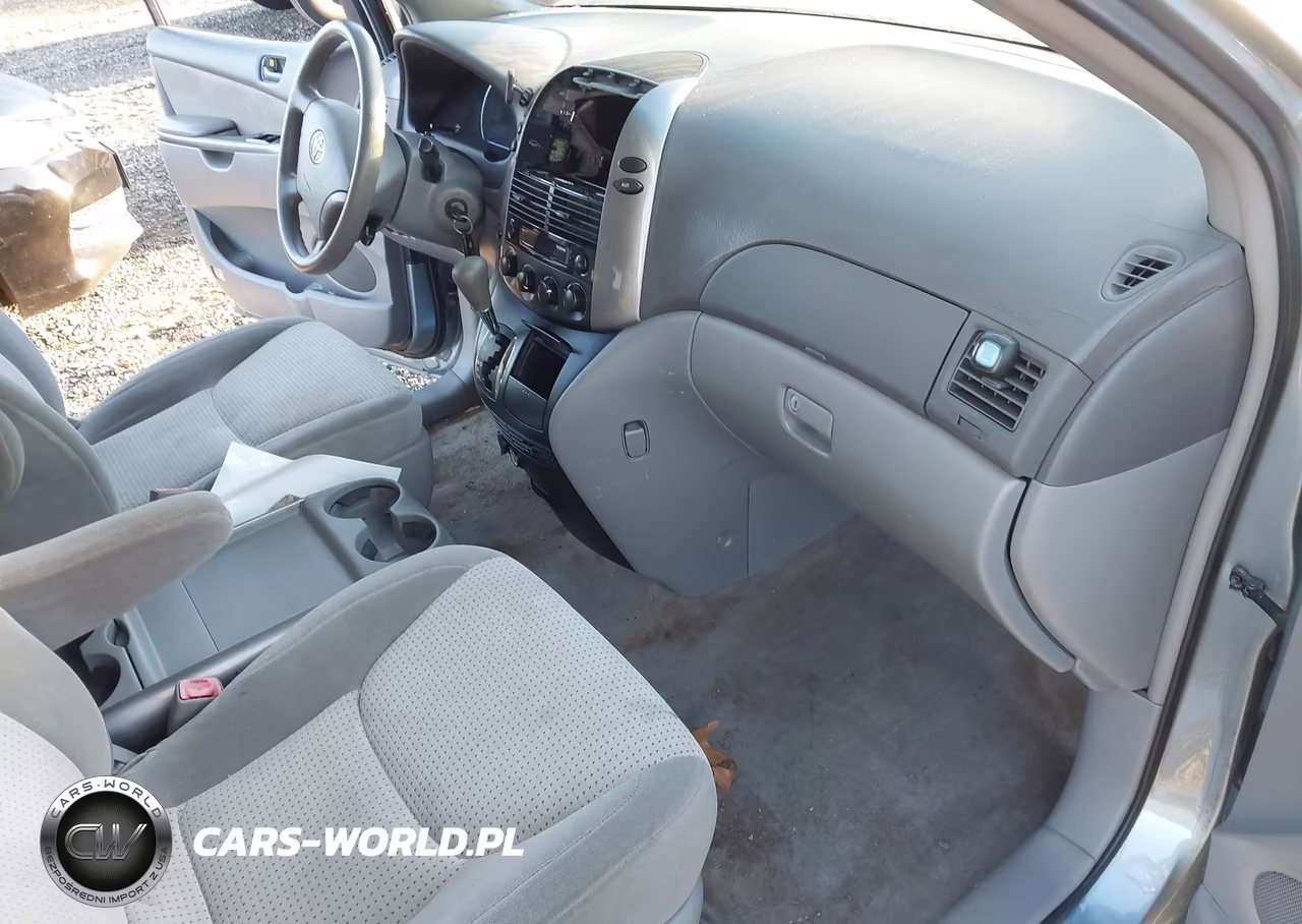 2010 Toyota Sienna Le VIN:5TDKK4CC4AS307850 - 5