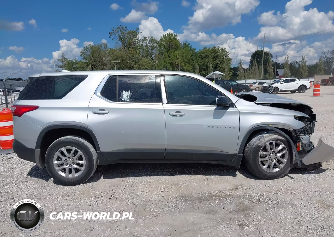 2018 Chevrolet Traverse Ls VIN:1GNERFKW0JJ128032 - 14