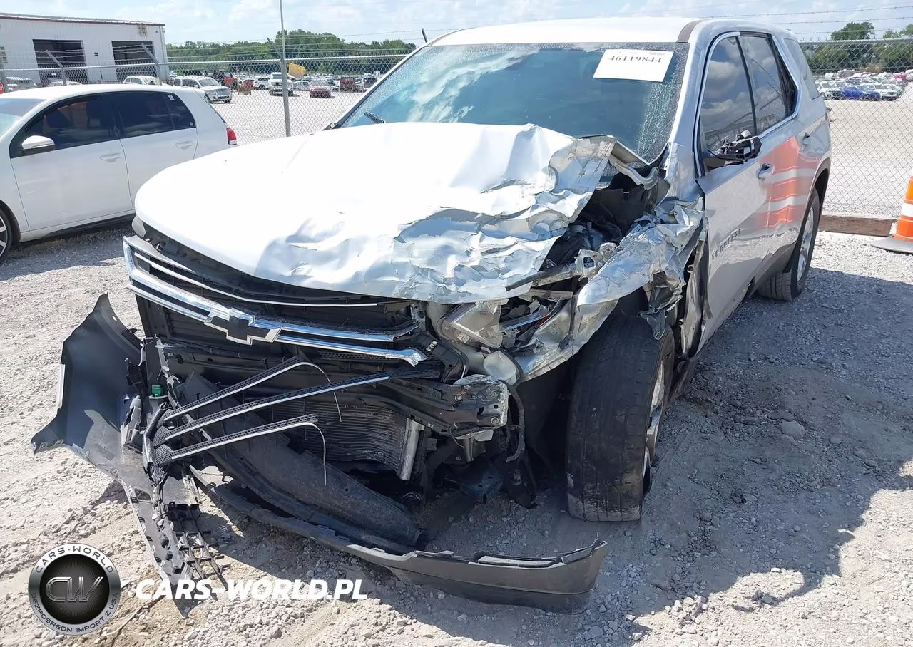 2018 Chevrolet Traverse Ls VIN:1GNERFKW0JJ128032 - 6