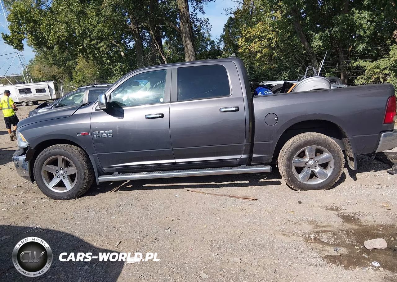 2018 Ram 1500 Big Horn 4X2 5'7 Box VIN:1C6RR6LM5JS355905 - 14