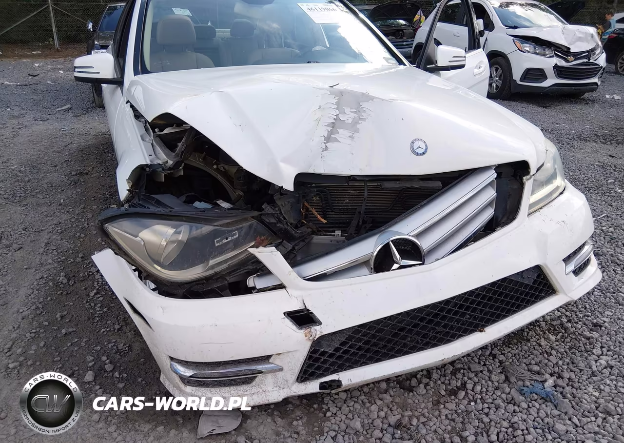 2013 Mercedes-Benz C 250 Sport VIN:WDDGF4HB7DA854130 - 6