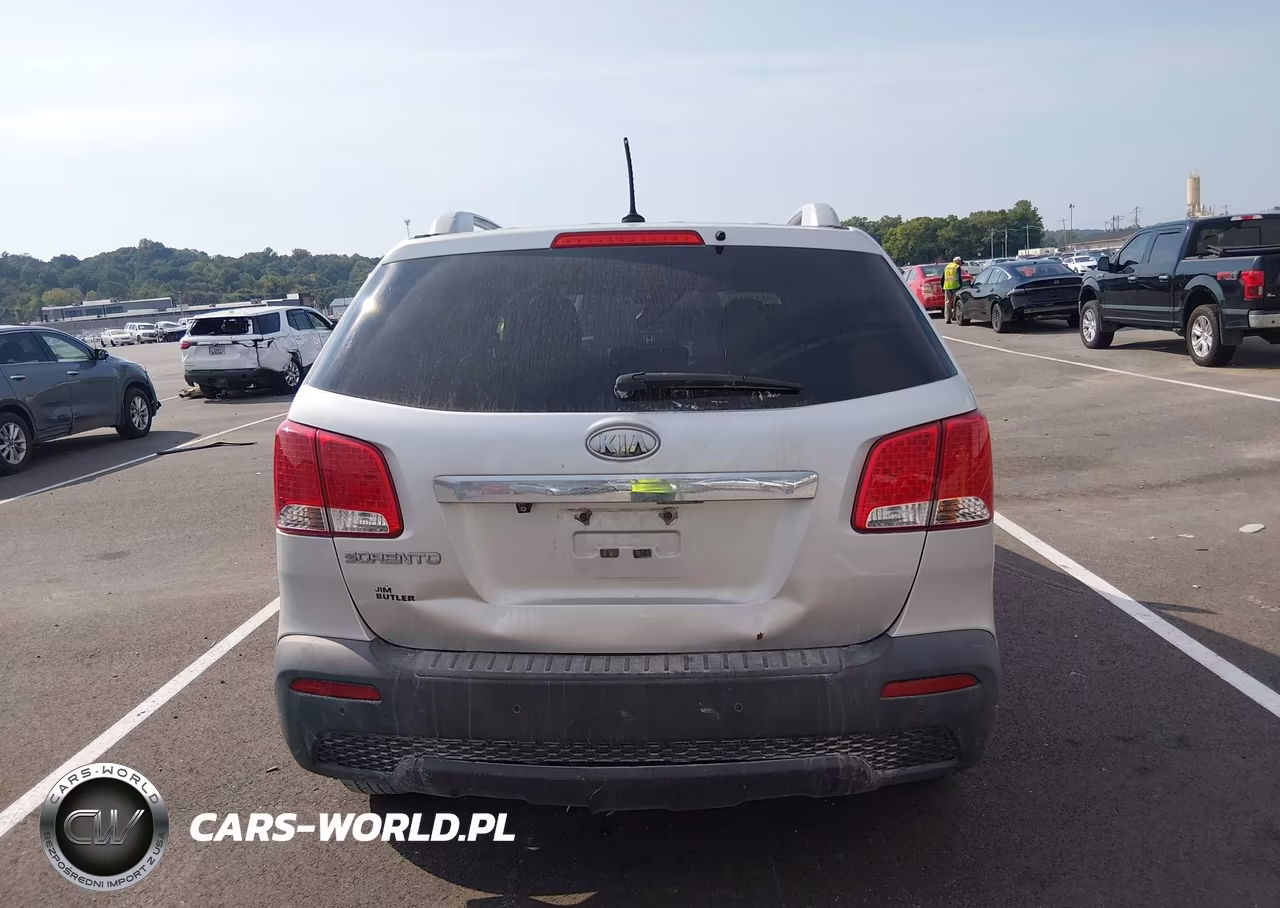 2011 Kia Sorento Lx VIN:5XYKT3A17BG155568 - 15