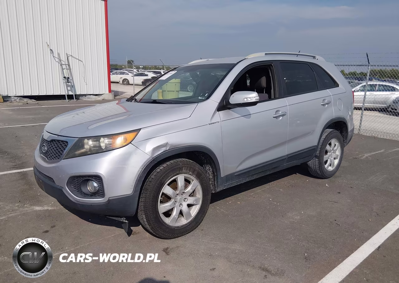 2011 Kia Sorento Lx VIN:5XYKT3A17BG155568 - 2