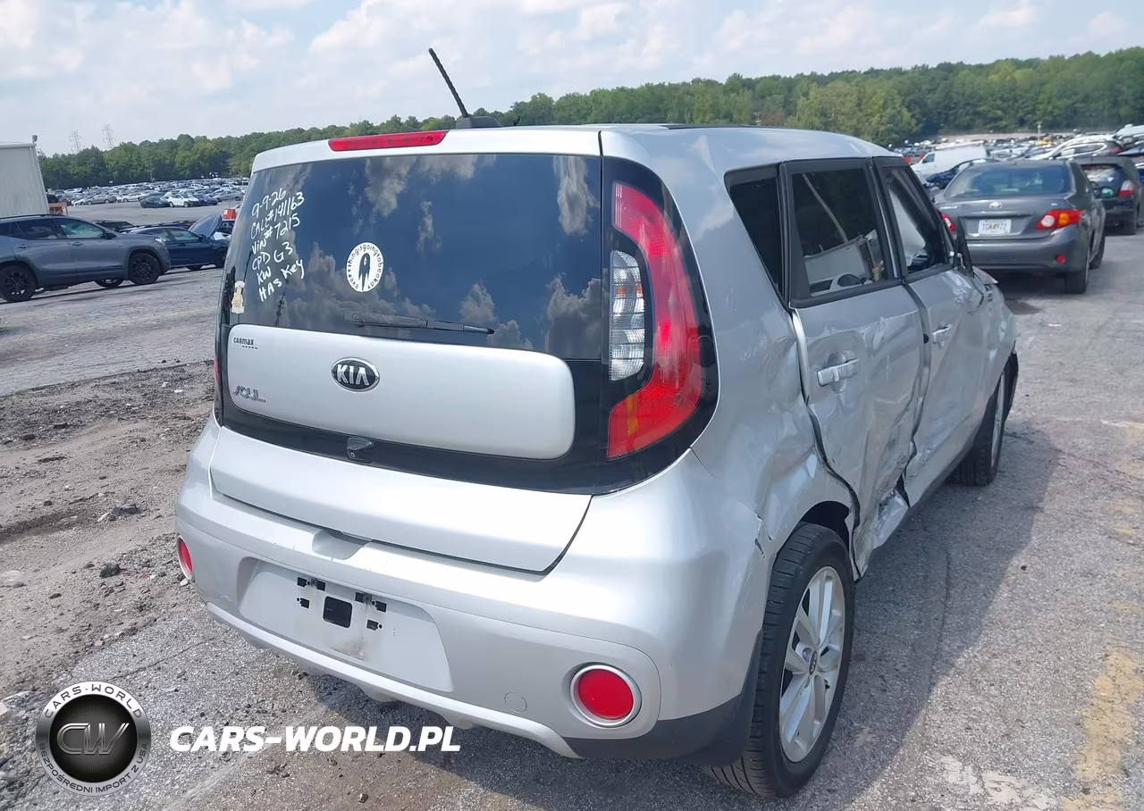 2018 Kia Soul + VIN:KNDJP3A59J7567215 - 4