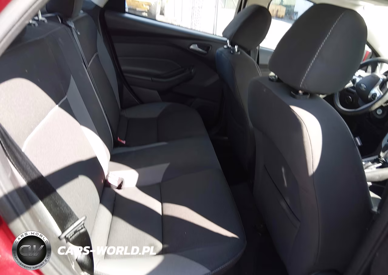 2014 Ford Focus Se VIN:1FADP3F29EL324681 - 8