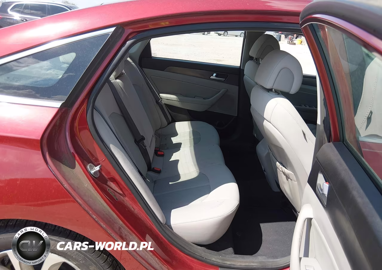 2015 Hyundai Sonata Sport VIN:5NPE34AF6FH210850 - 8