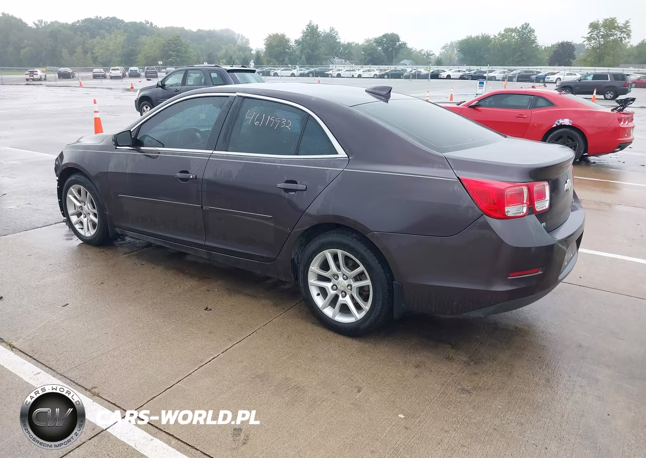 2015 Chevrolet Malibu 1Lt VIN:1G11C5SLXFF157324 - 3