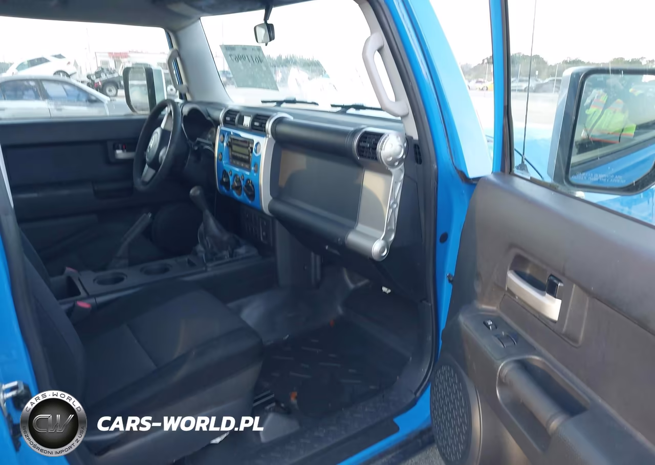 2007 Toyota Fj Cruiser VIN:JTEBU11FX70076160 - 5