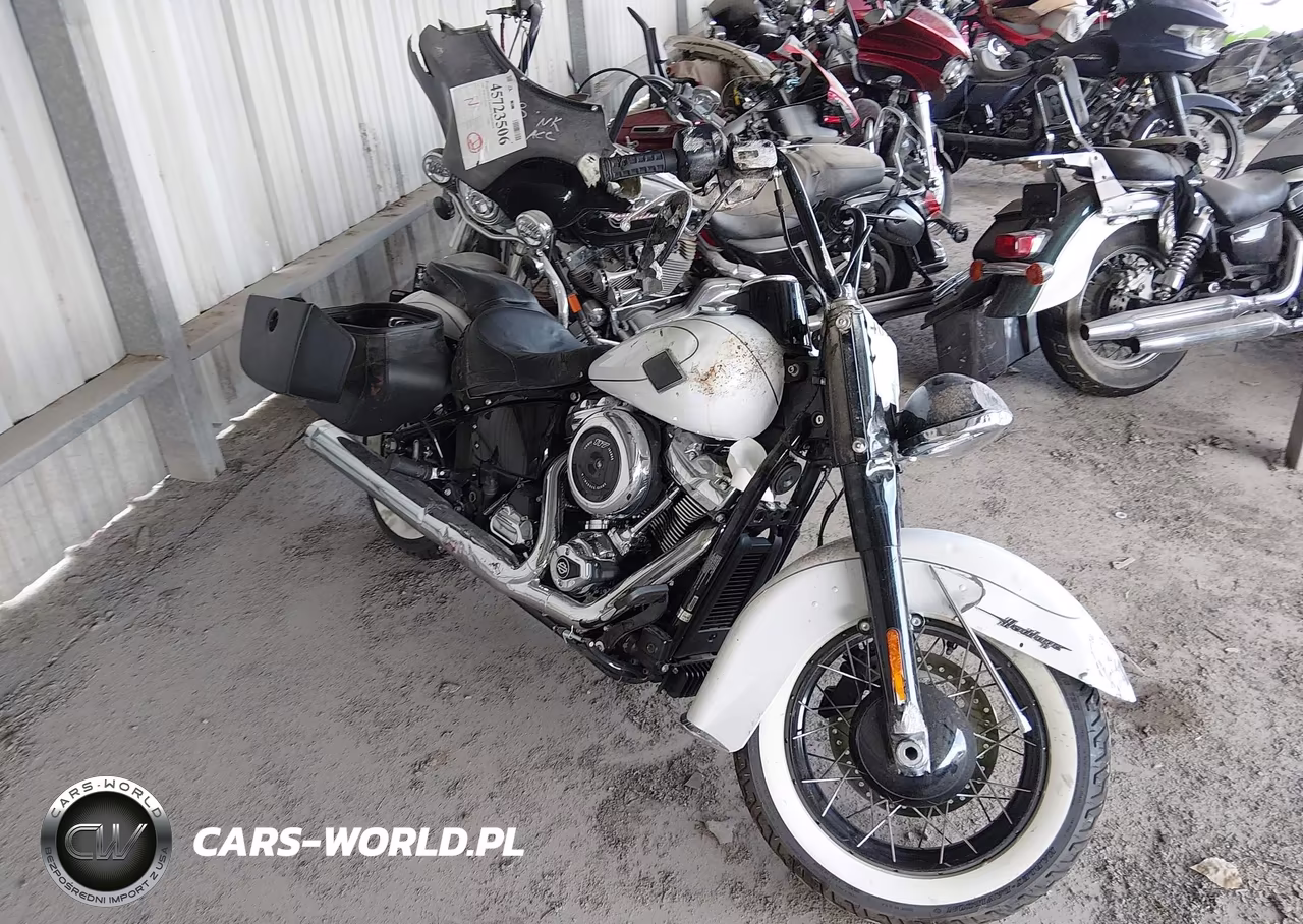 2025 Harley-Davidson Flhc