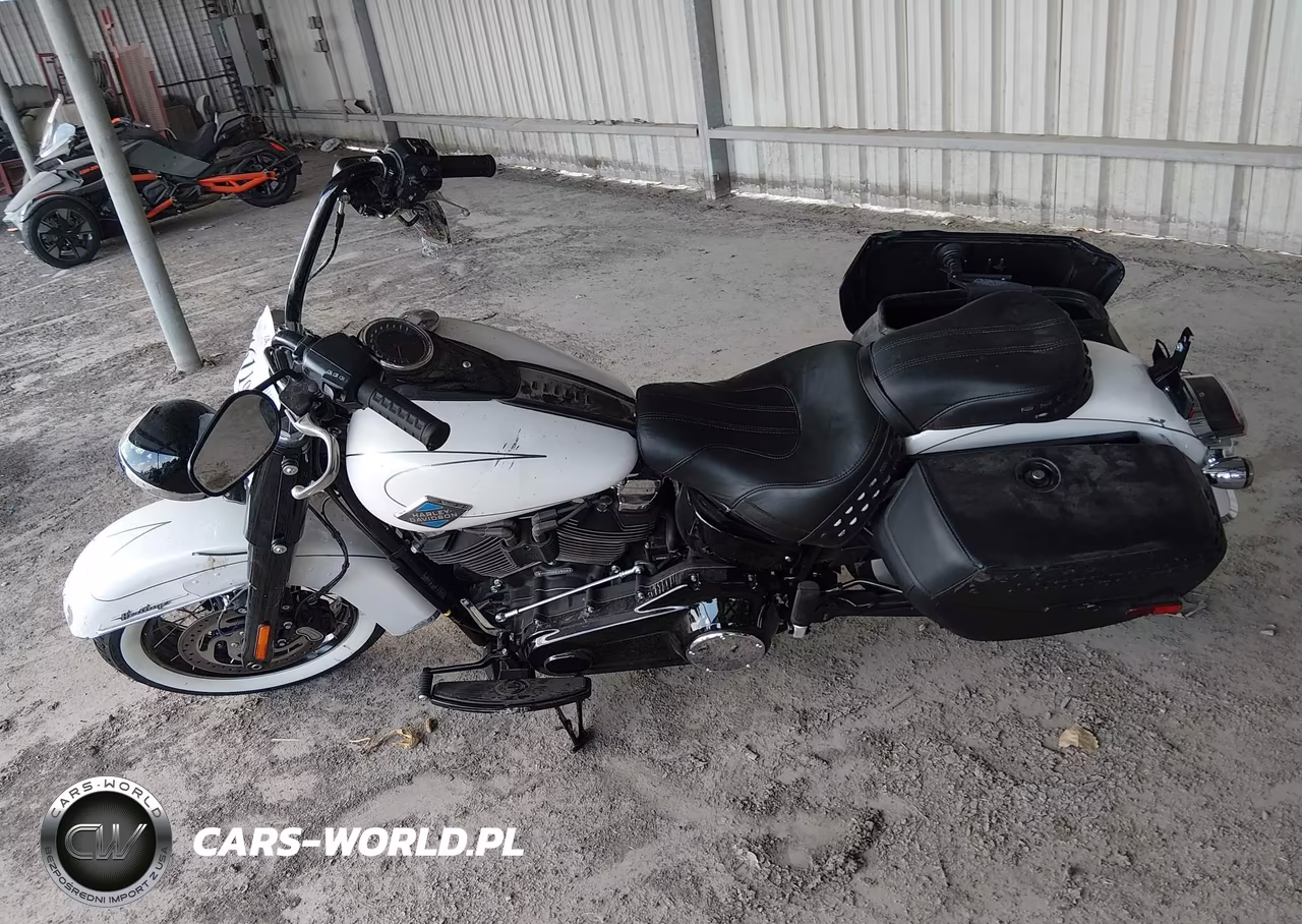 2025 Harley-Davidson Flhc VIN:1HD1YA913SB021588 - 12