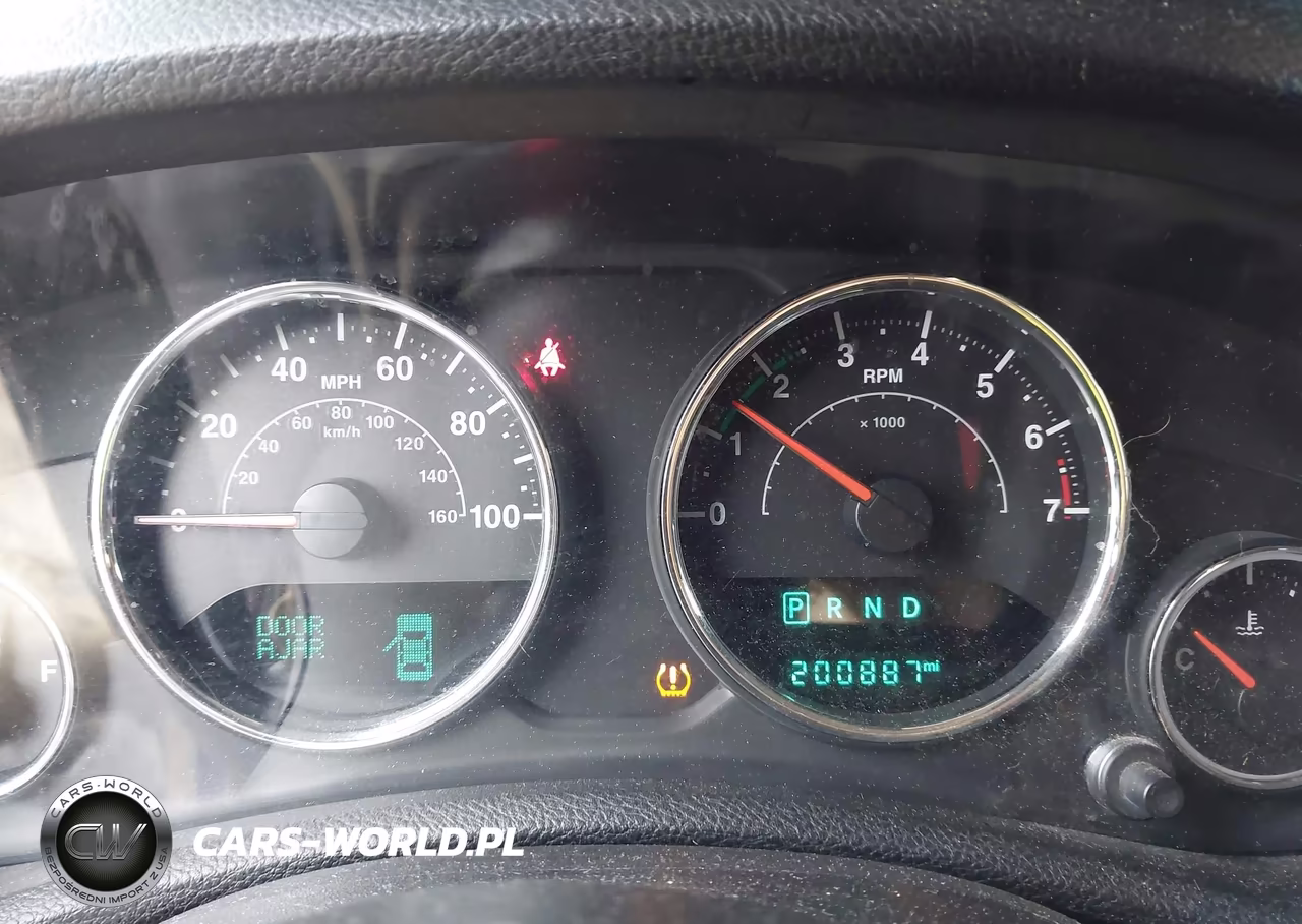 2017 Jeep Wrangler Sport 4X4 VIN:1C4AJWAG4HL716944 - 7