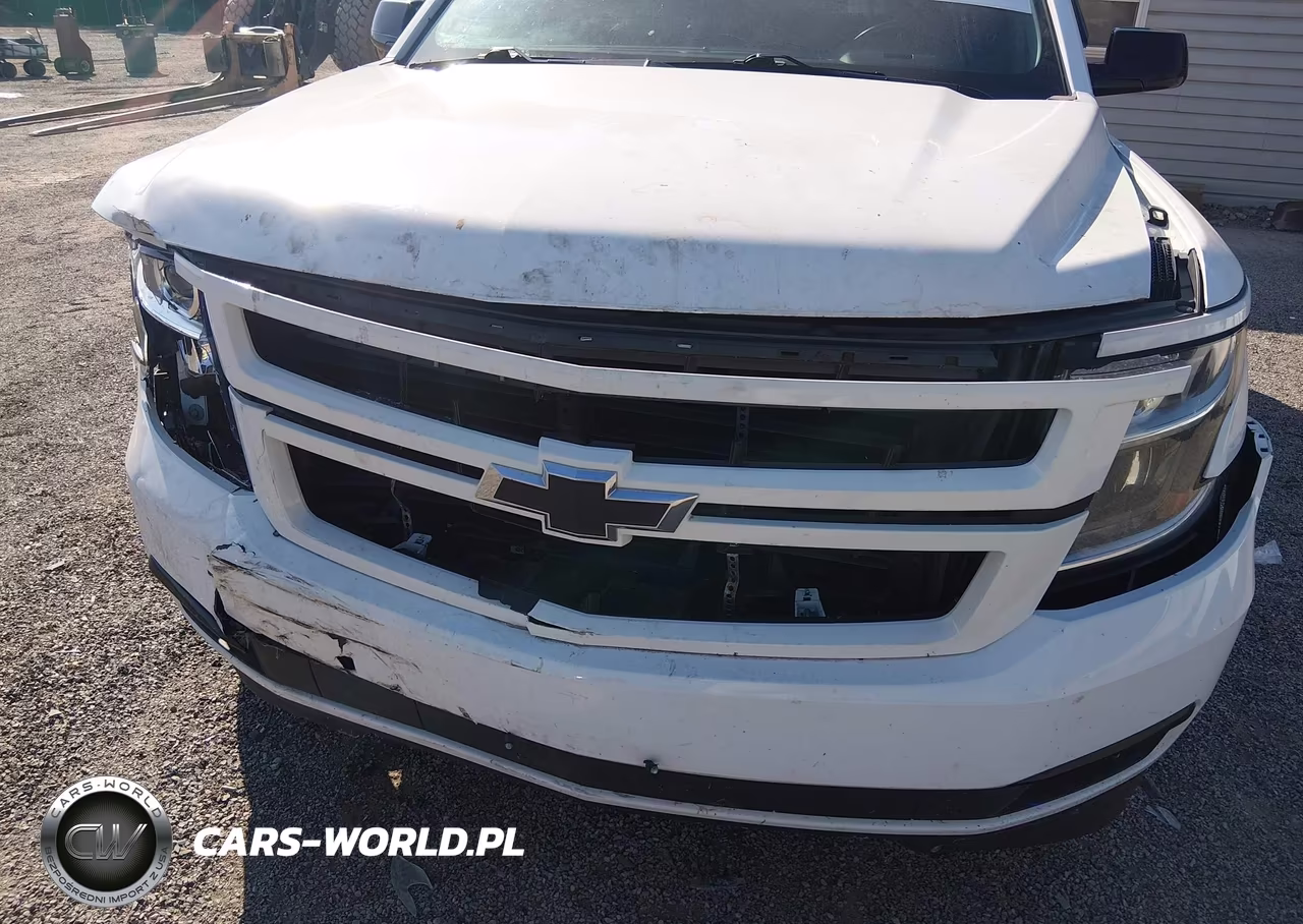 2018 Chevrolet Tahoe Lt VIN:1GNSKBKCXJR355753 - 17