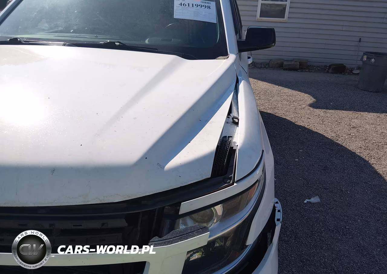 2018 Chevrolet Tahoe Lt VIN:1GNSKBKCXJR355753 - 19
