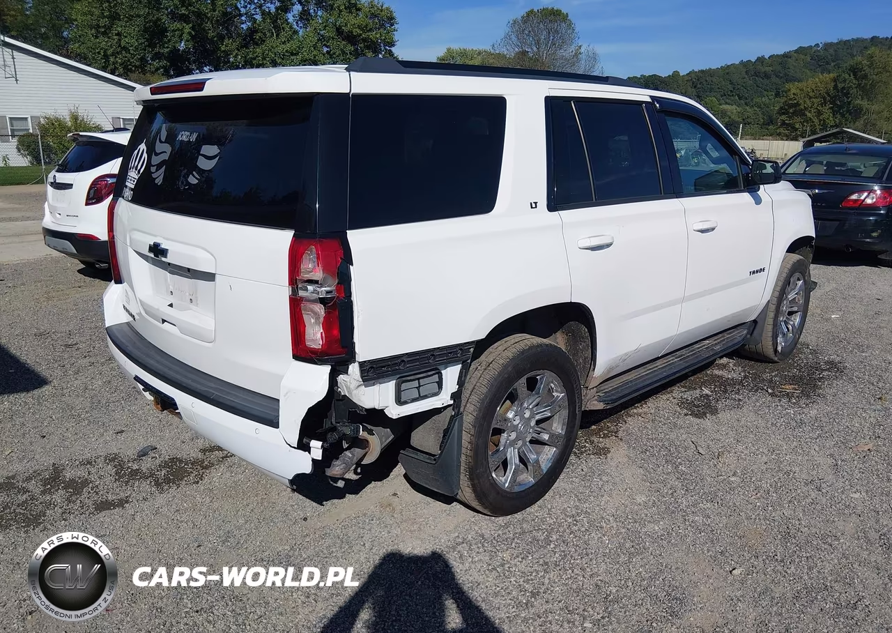 2018 Chevrolet Tahoe Lt VIN:1GNSKBKCXJR355753 - 4