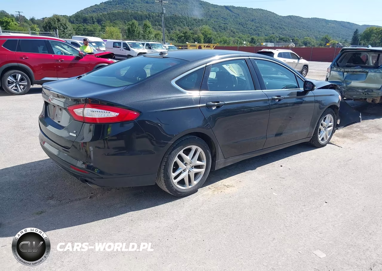 2013 Ford Fusion Se VIN:3FA6P0HRXDR166708 - 4