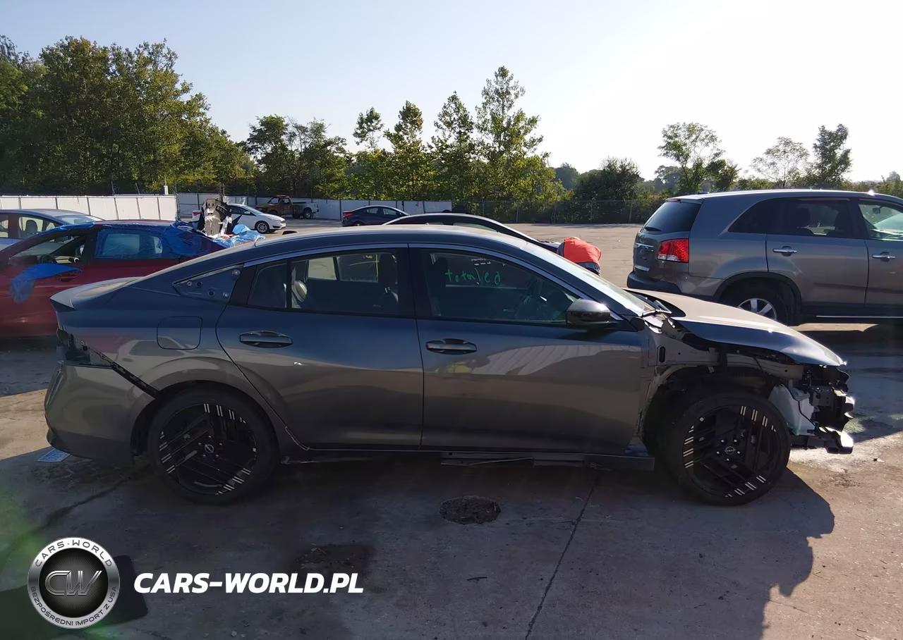2026 Nissan Sentra Sr VIN:3N1AB9DV7TY296396 - 12