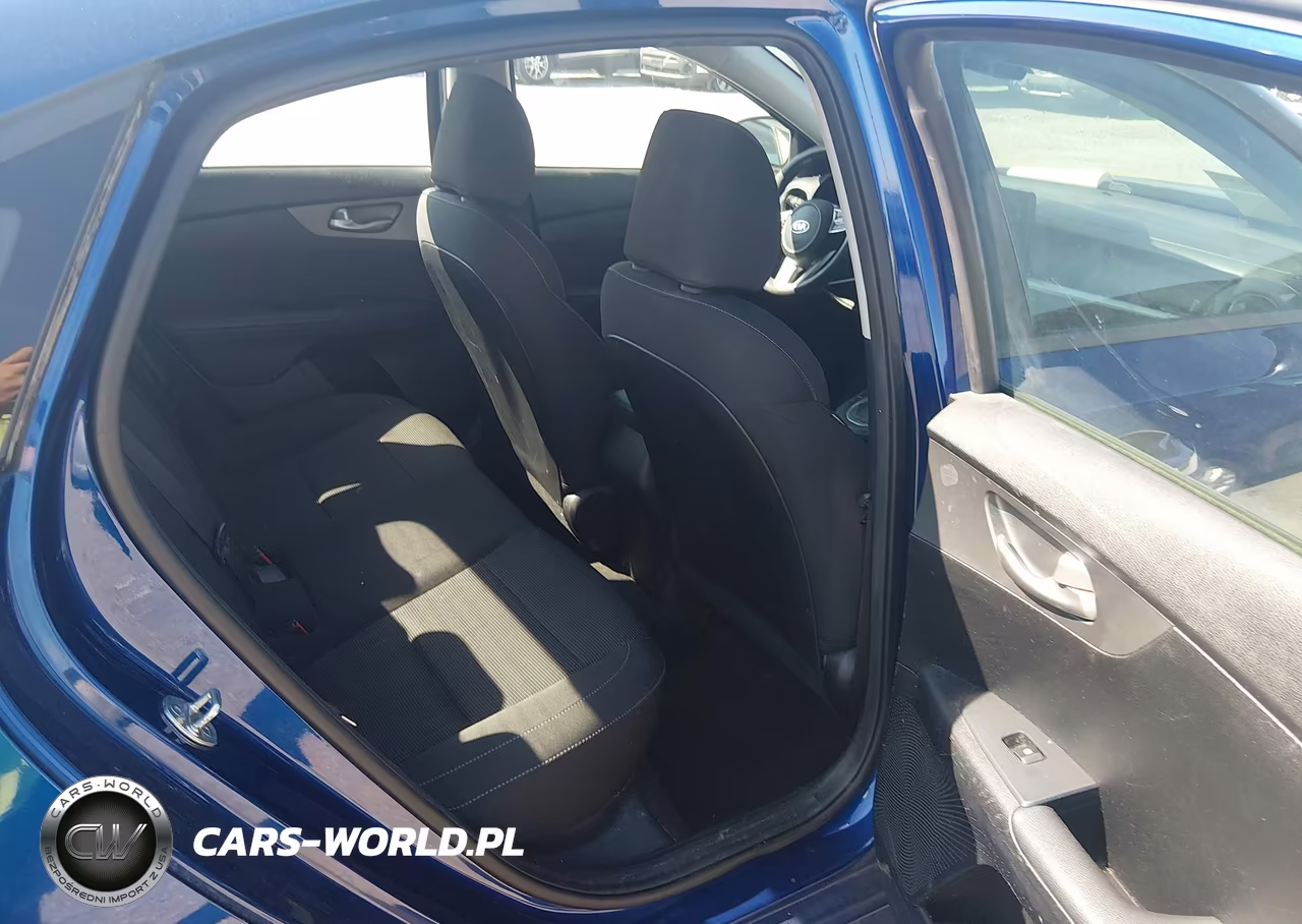 2019 Kia Forte Lxs VIN:3KPF24AD9KE060561 - 8