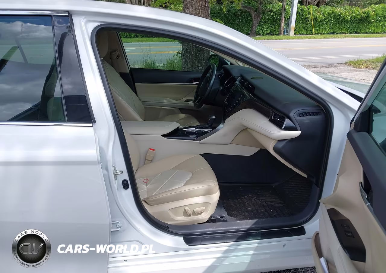 2019 Toyota Camry Xle VIN:4T1B11HK8KU839144 - 5
