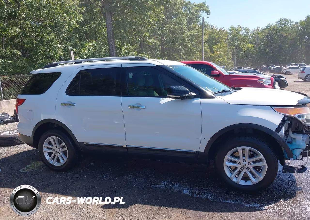 2015 Ford Explorer Xlt VIN:1FM5K7D89FGC34867 - 14